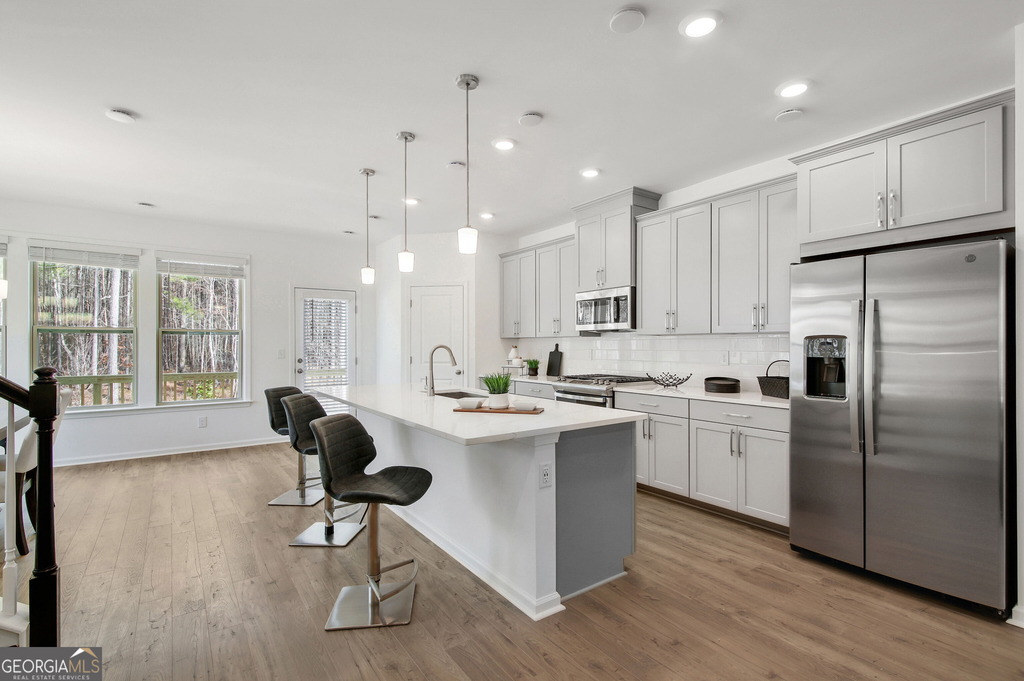 1576 Halstead Place - Photo 3