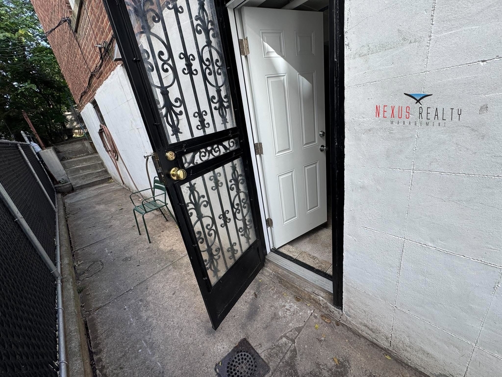 60-11 44th Avenue - Photo 11