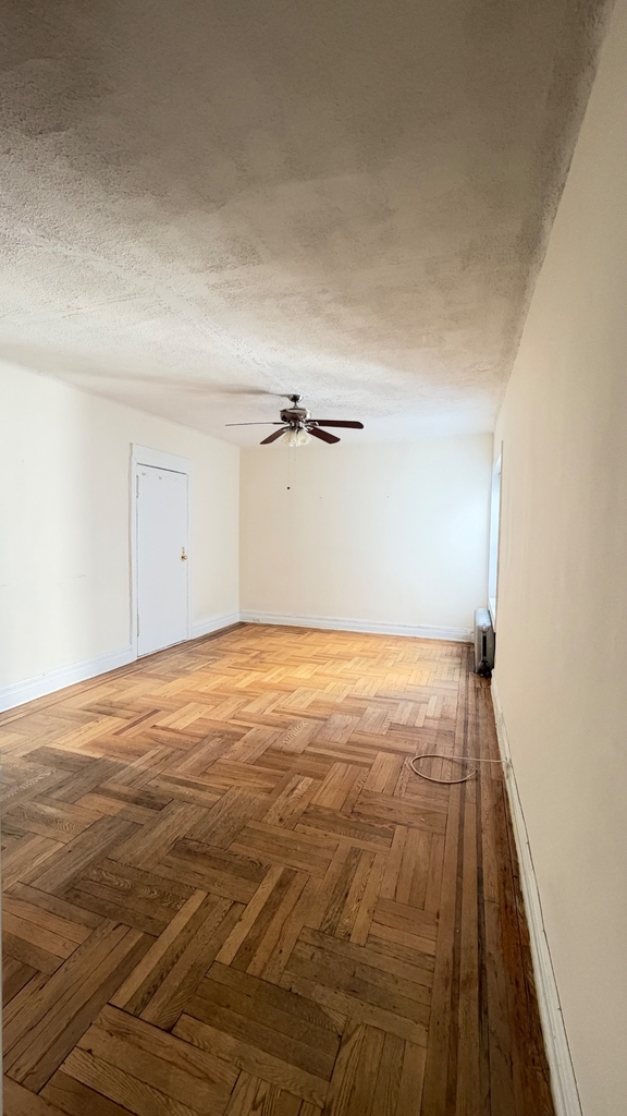185 Marine Avenue - Photo 2