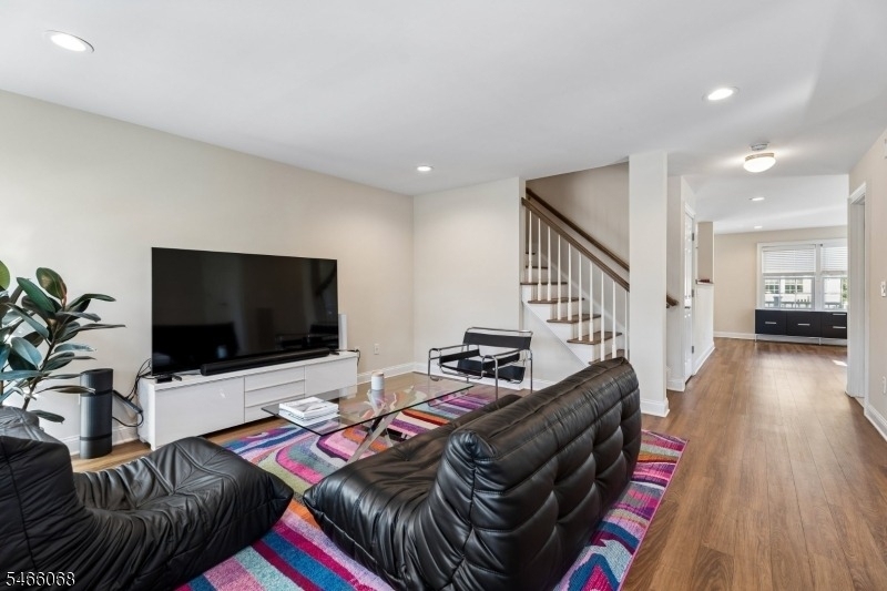 785 Springfield Ave., Unit 4 - Photo 4