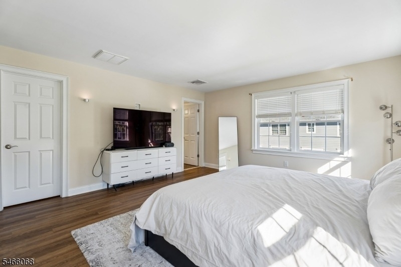 785 Springfield Ave., Unit 4 - Photo 23