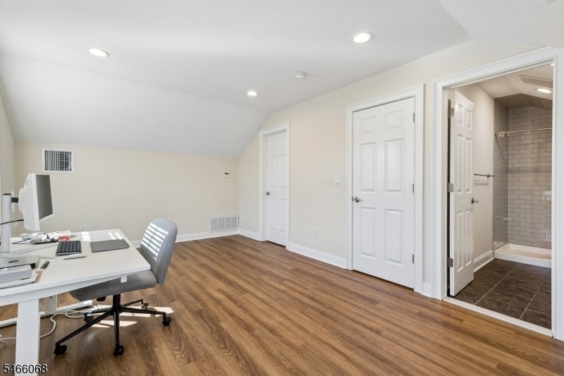 785 Springfield Ave., Unit 4 - Photo 30