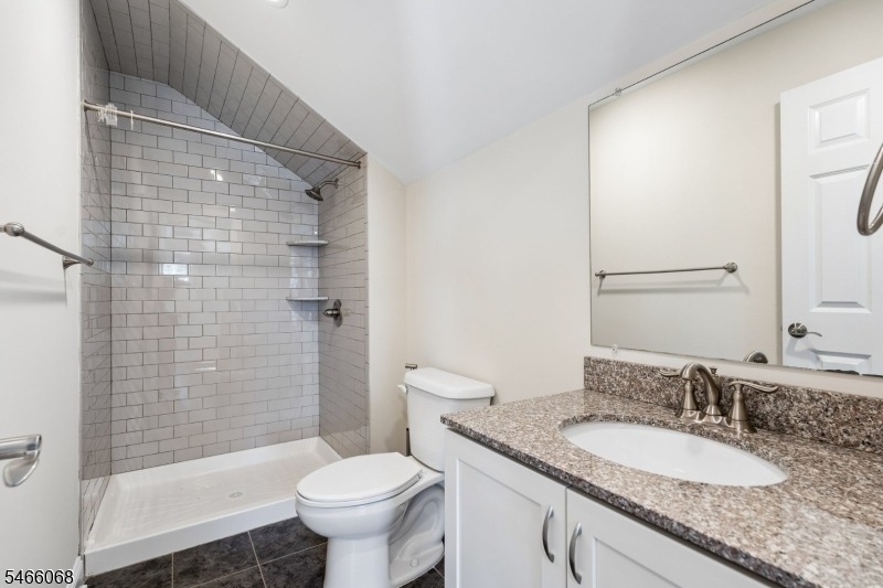 785 Springfield Ave., Unit 4 - Photo 31