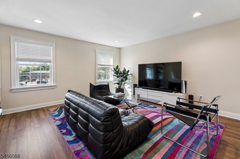 785 Springfield Ave., Unit 4 - Photo 3