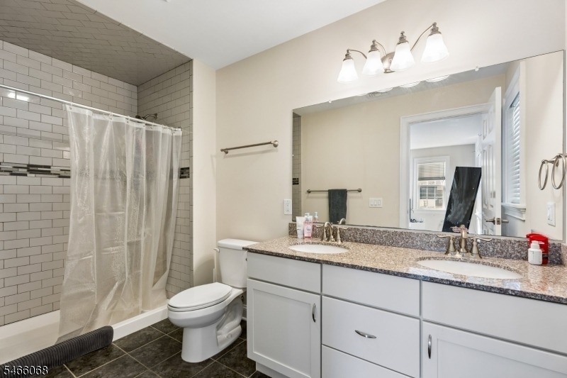 785 Springfield Ave., Unit 4 - Photo 24