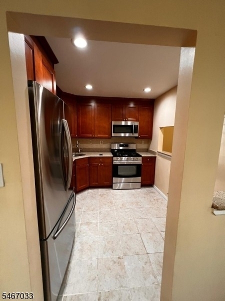 5 Caitlin Ct - Photo 3