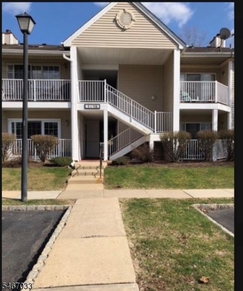 5 Caitlin Ct - Photo 0