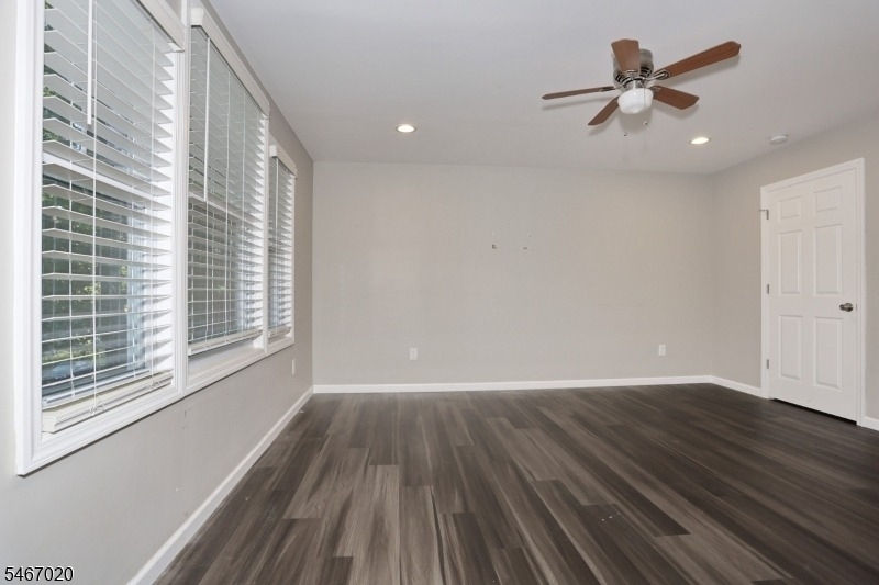 234 Lakeview Ave - Photo 18