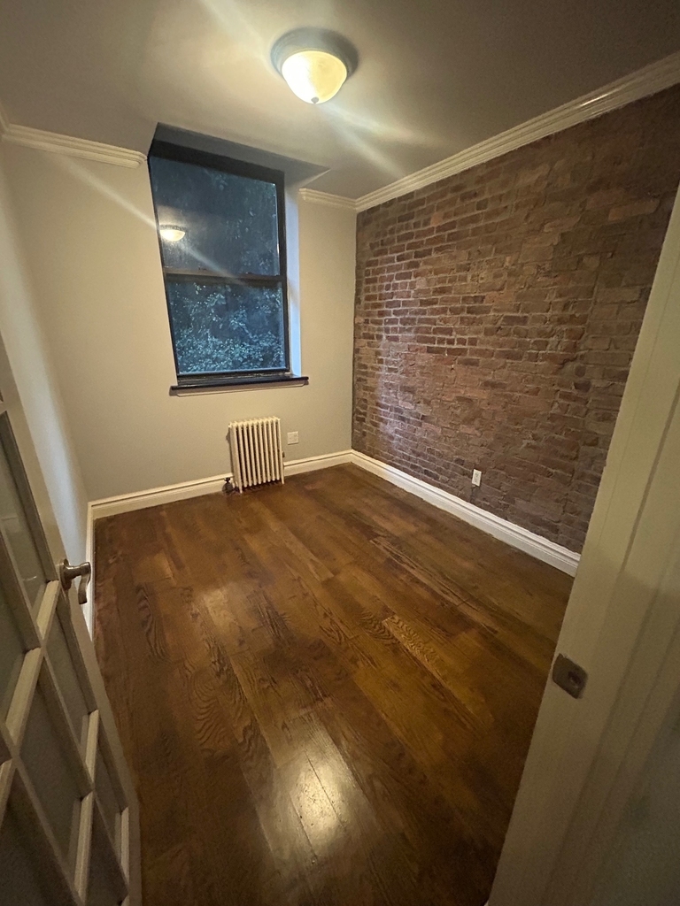 West Village - Photo 8