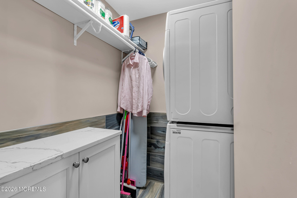 675 Ocean Avenue N - Photo 35