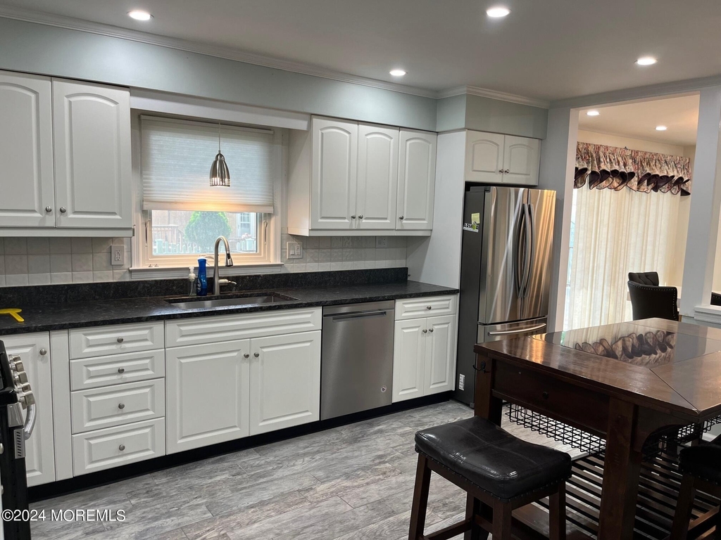 106 Pear Street - Photo 3