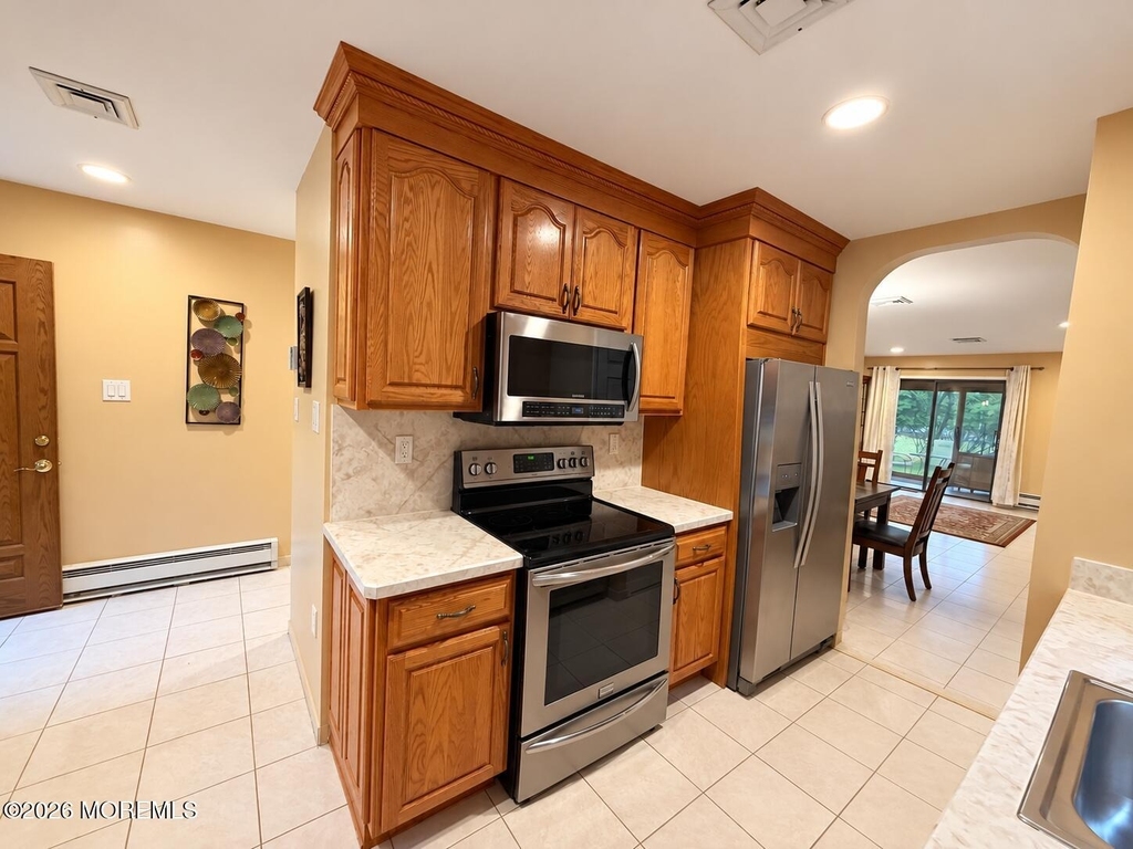 132 Amberly Drive - Photo 6