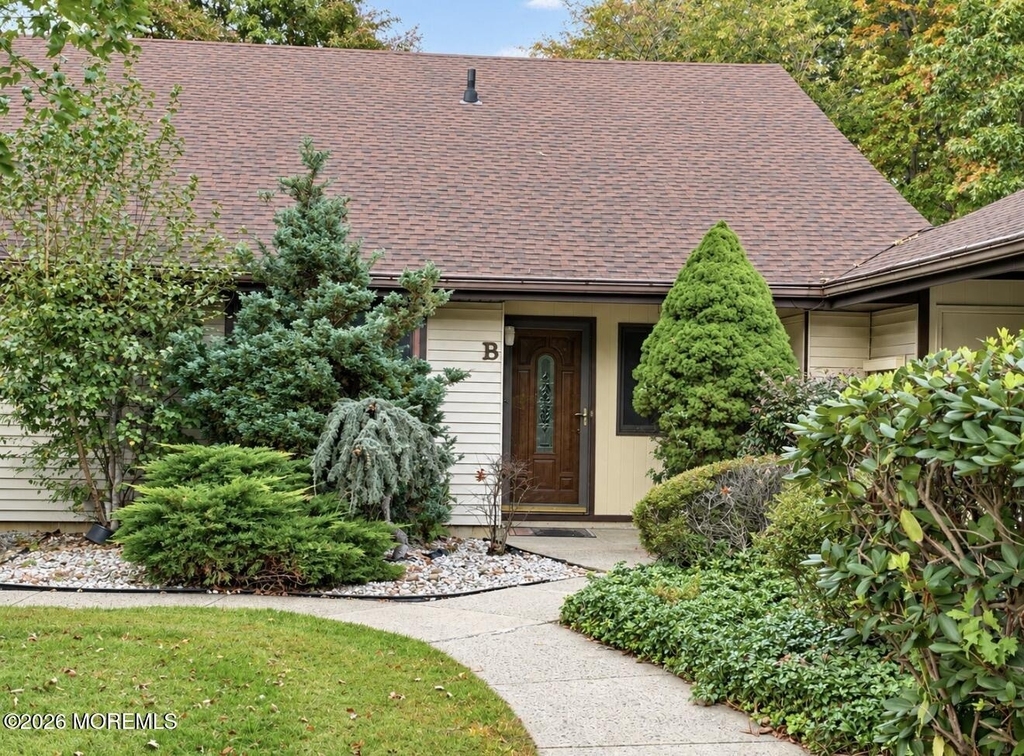132 Amberly Drive - Photo 0