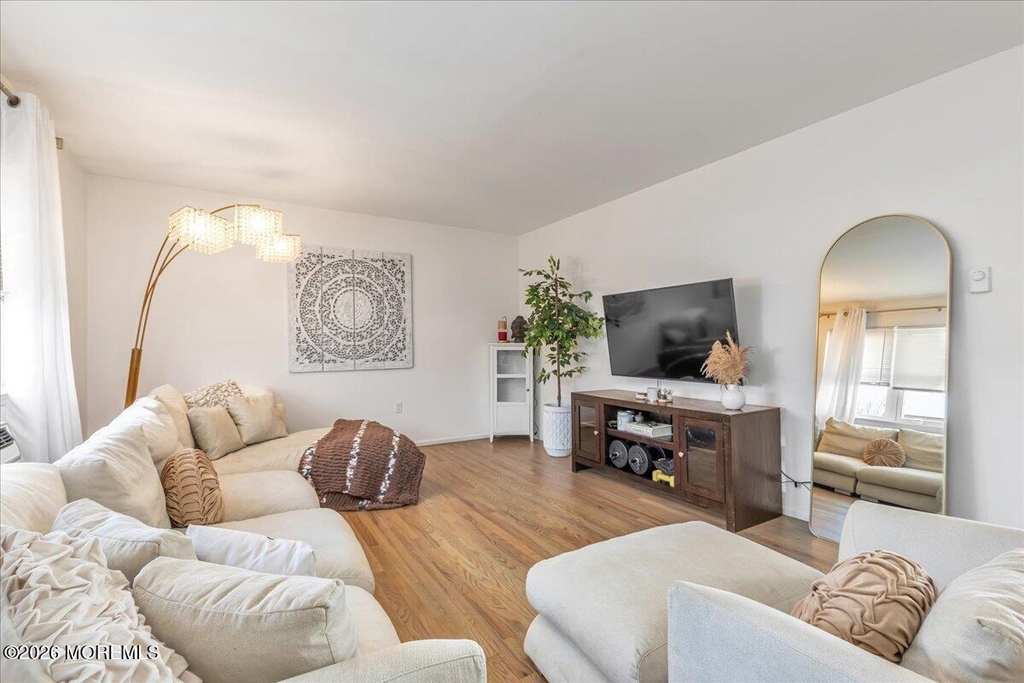 910 South Street - Photo 4