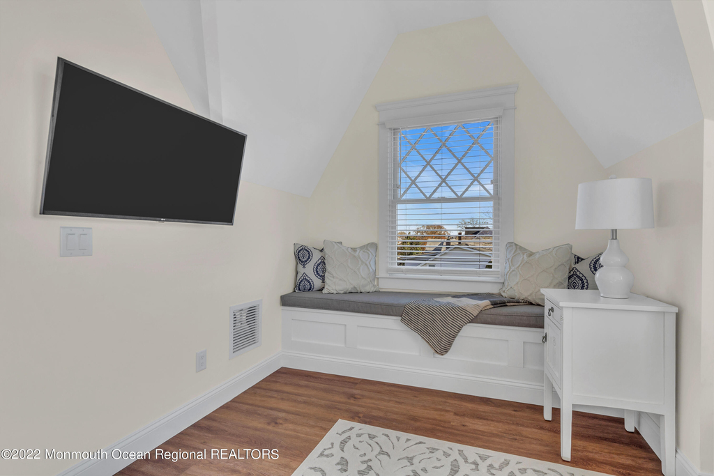 501 Morris Avenue - Photo 27