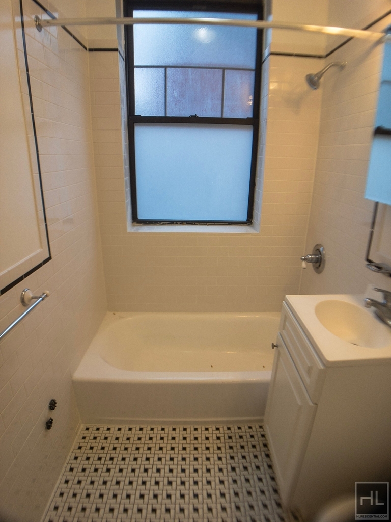 West 72 Street - Photo 3