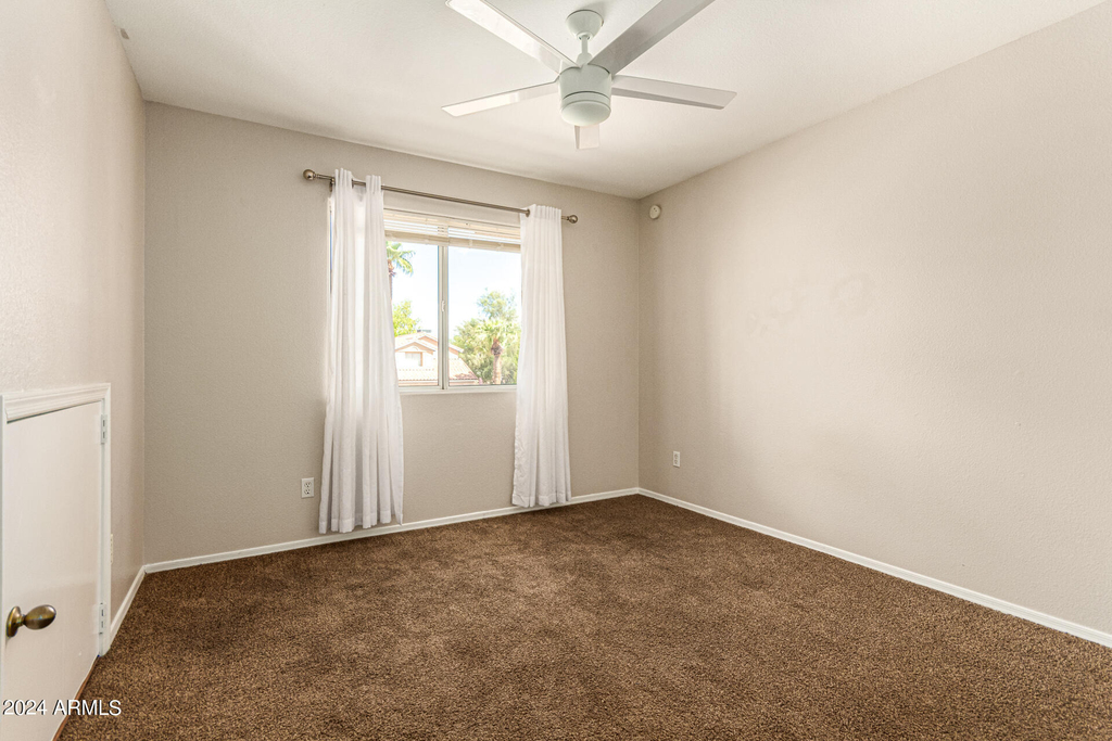 3223 E Poinsettia Drive - Photo 28