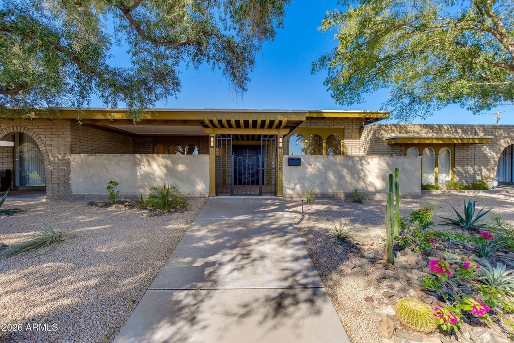 3736 E Montecito Avenue - Photo 0