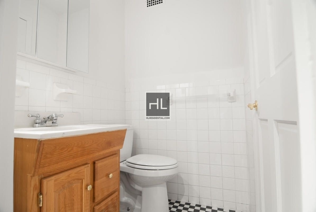 West 58th Street - Photo 5