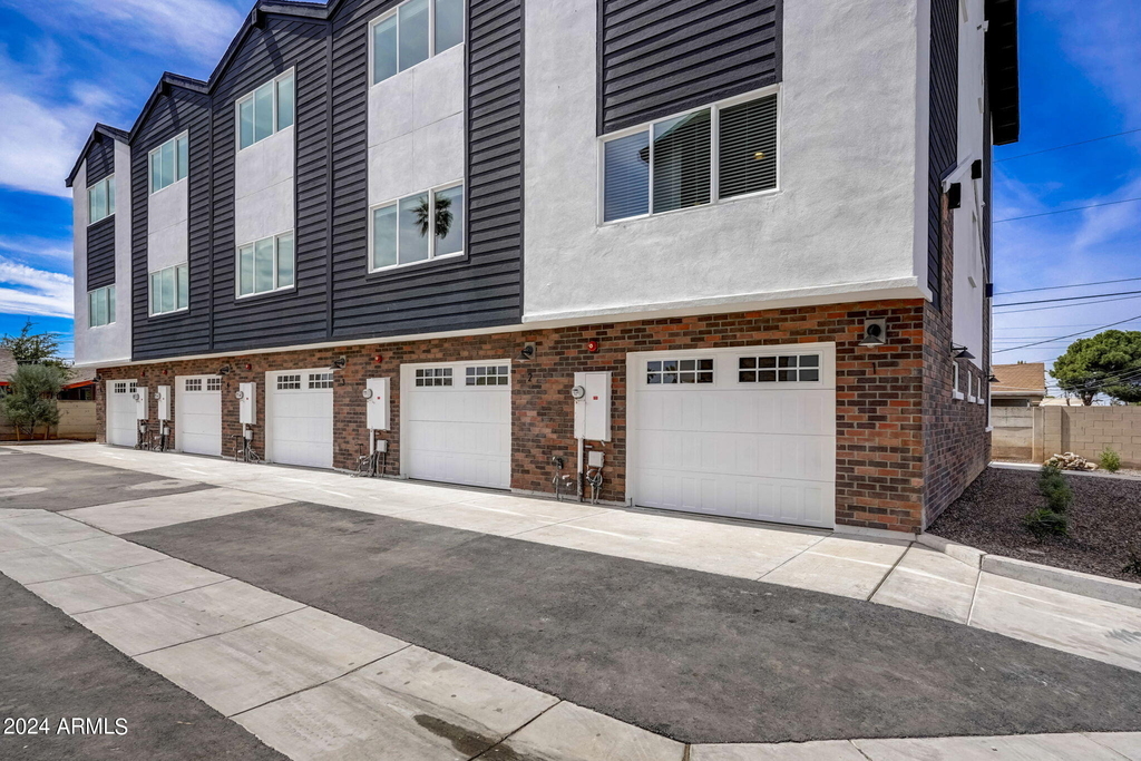 3645 E Earll Drive - Photo 24
