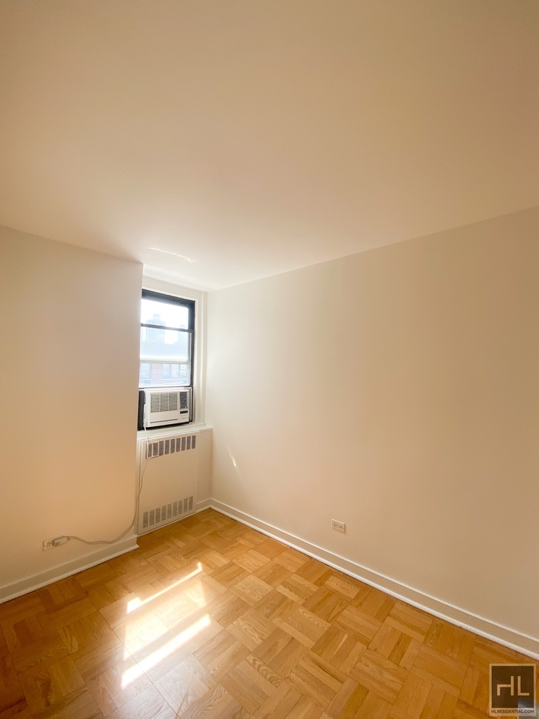 East 79th Street - Photo 1