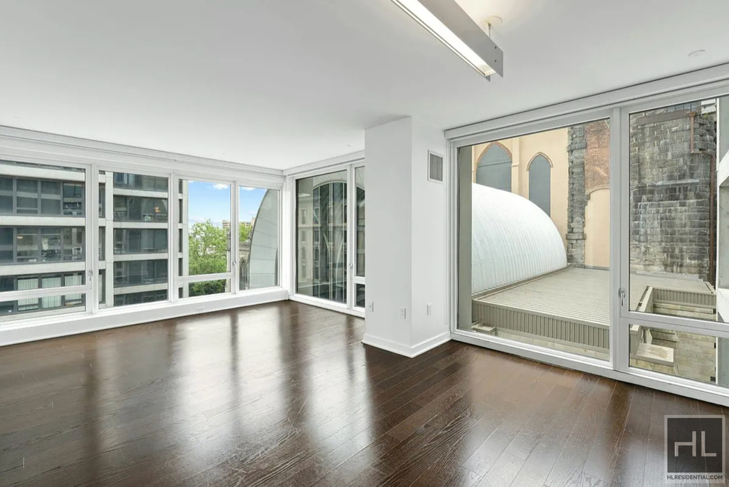 West 113th Street - Photo 1