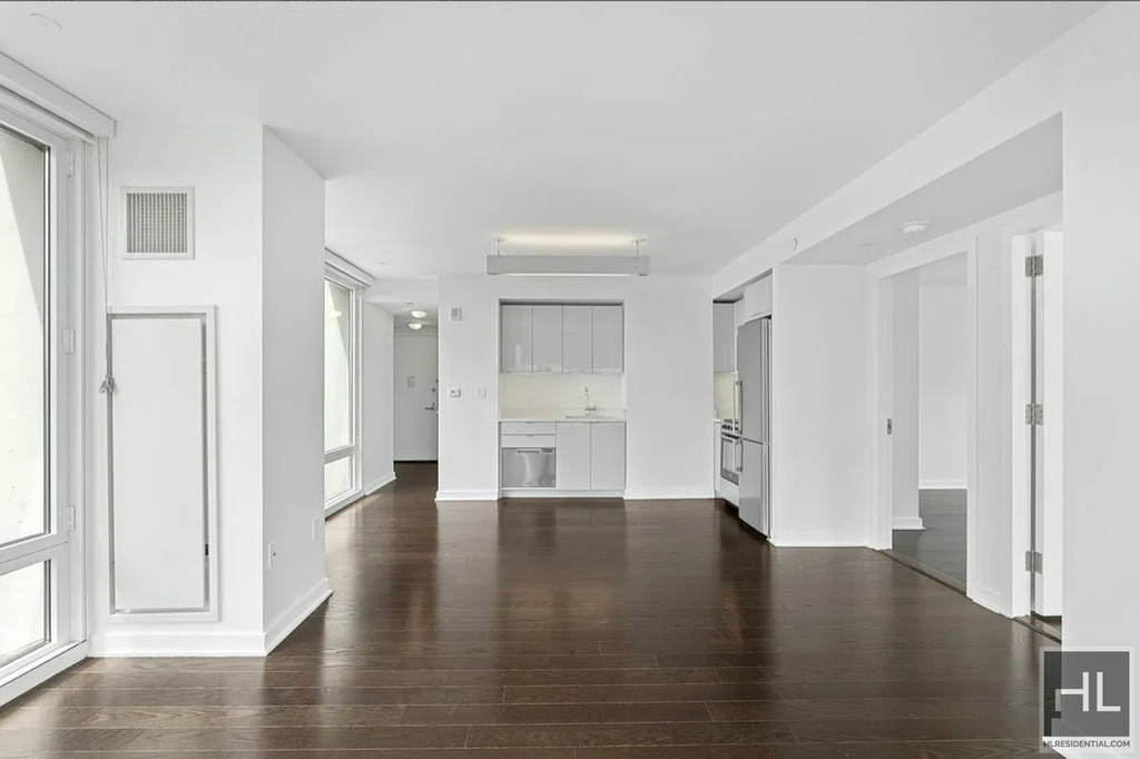 West 113th Street - Photo 5