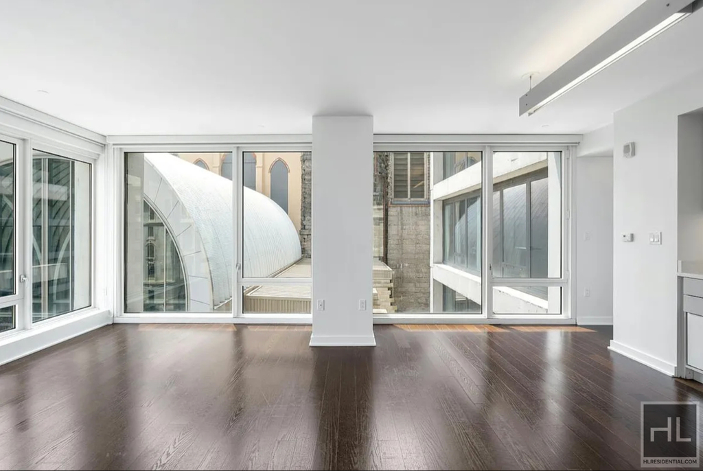 West 113th Street - Photo 3