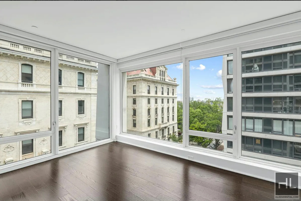 West 113th Street - Photo 7