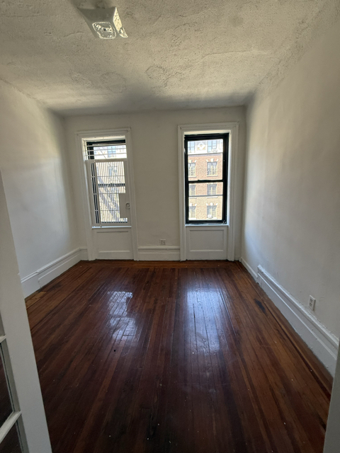 188 Claremont Avenue - Photo 1
