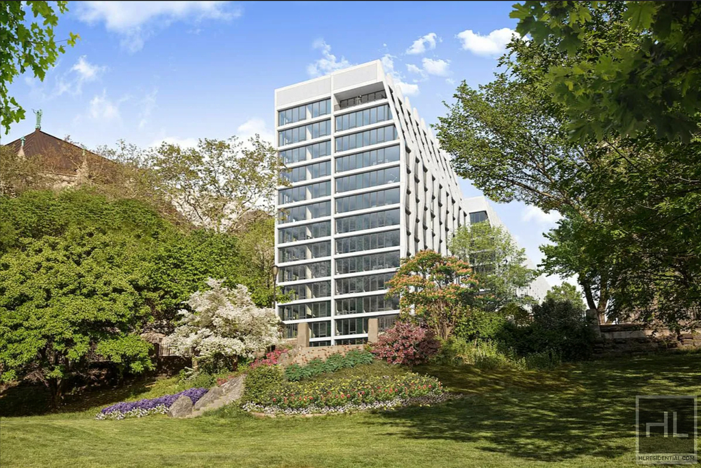 West 113th Street - Photo 9