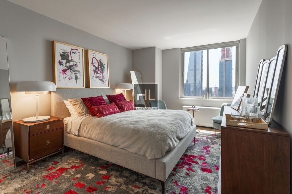West 43rd Street - Photo 3