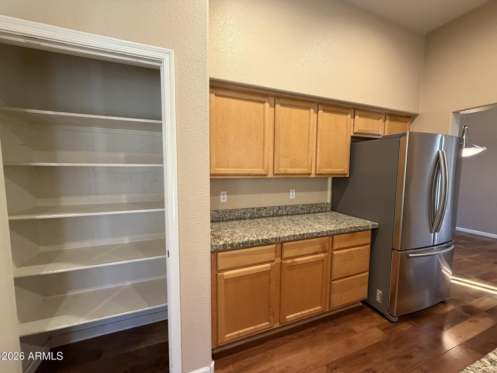 5435 W Buffalo Street - Photo 5