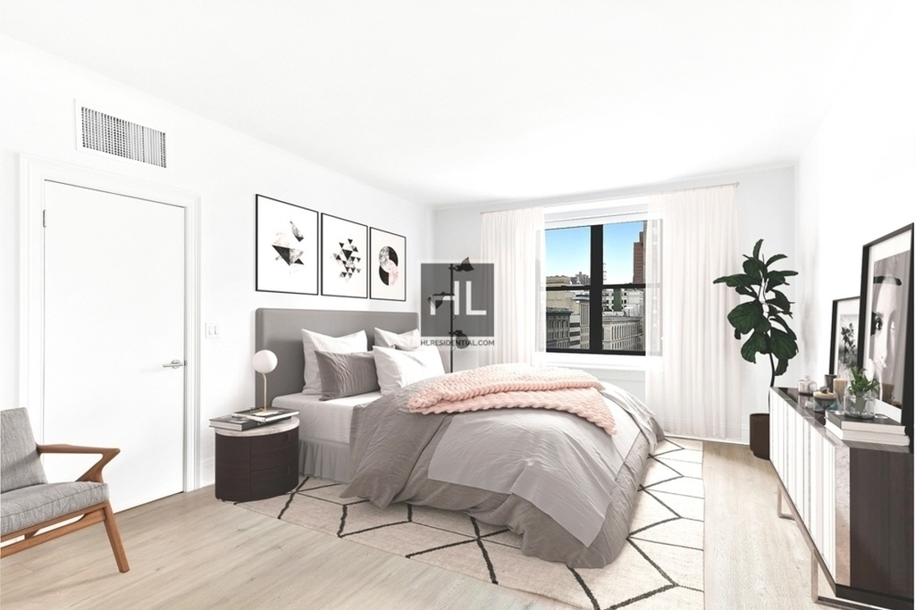 West 34th Street - Photo 1