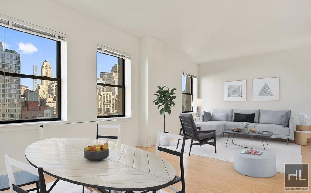West 34th Street - Photo 0