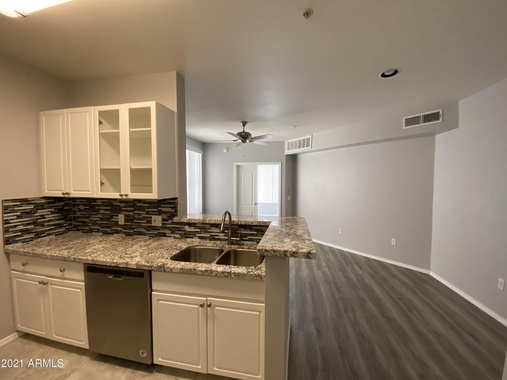 1701 E Colter Street - Photo 7