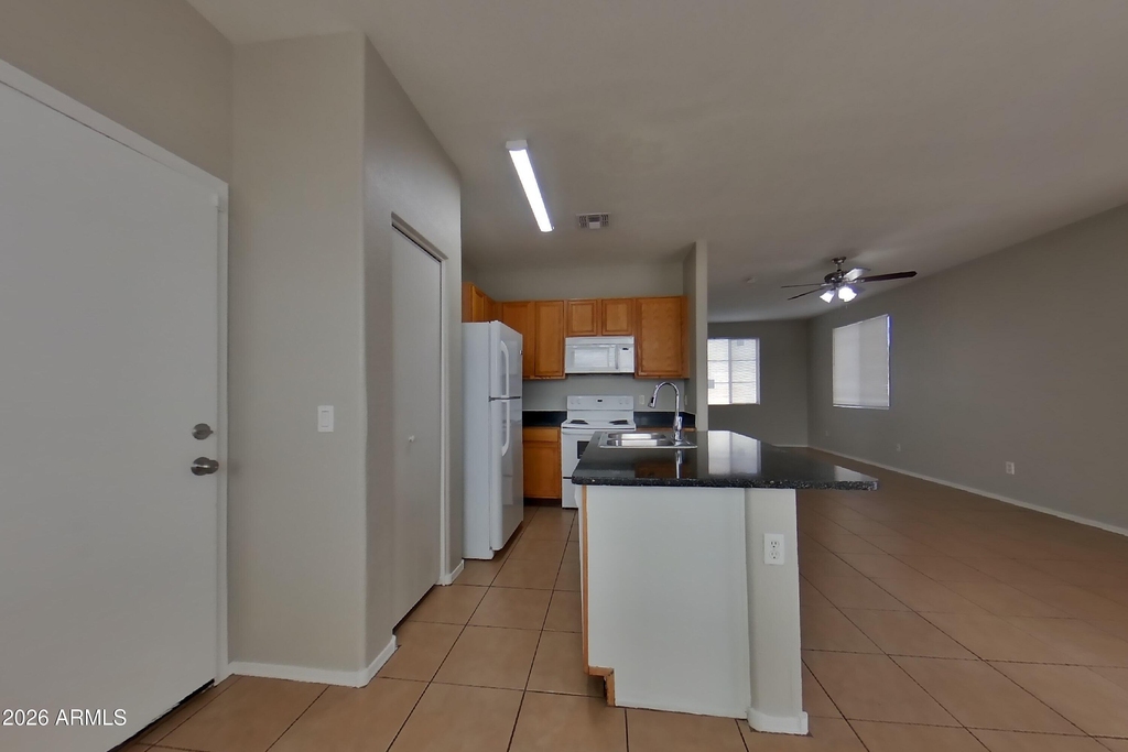 4925 S 15th Place - Photo 2