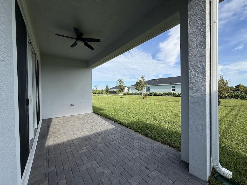 1217 Se Crosswood Way - Photo 22