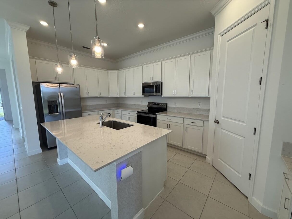 1217 Se Crosswood Way - Photo 2