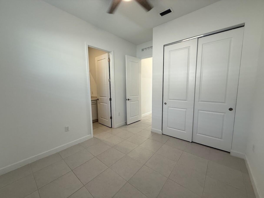 1217 Se Crosswood Way - Photo 14