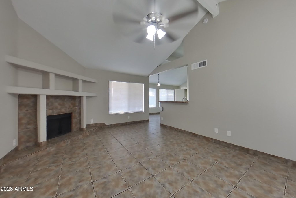 2210 W Mohawk Lane - Photo 2