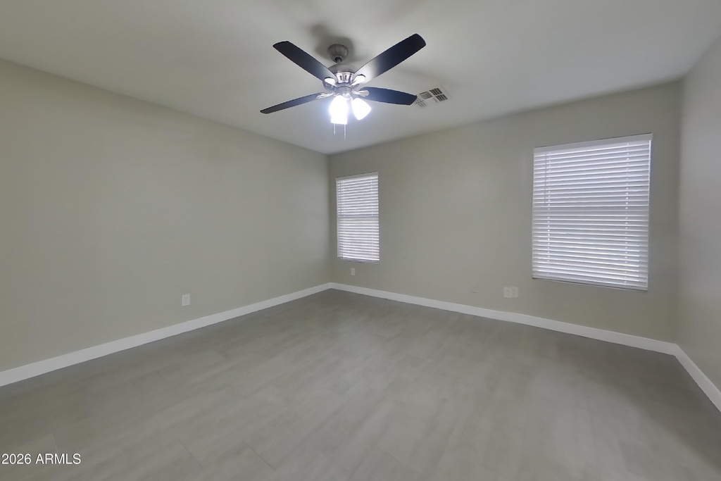 11817 W Poinsettia Drive - Photo 4