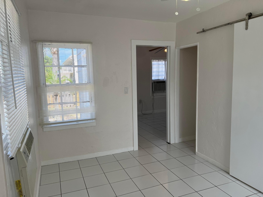 311 S J Street - Photo 6