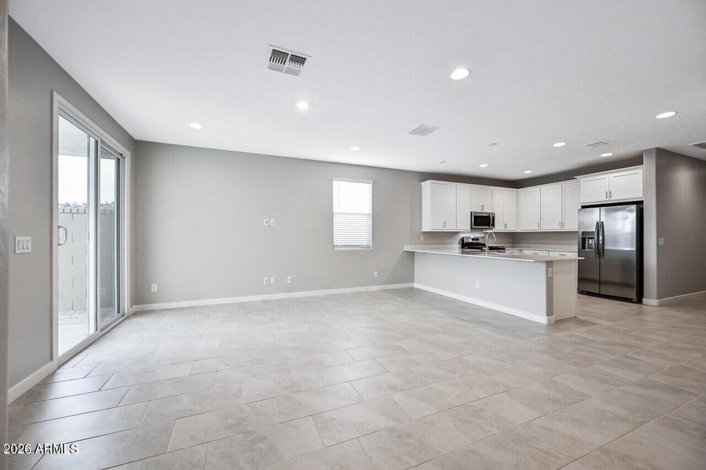 2713 E Tie Down Drive - Photo 2