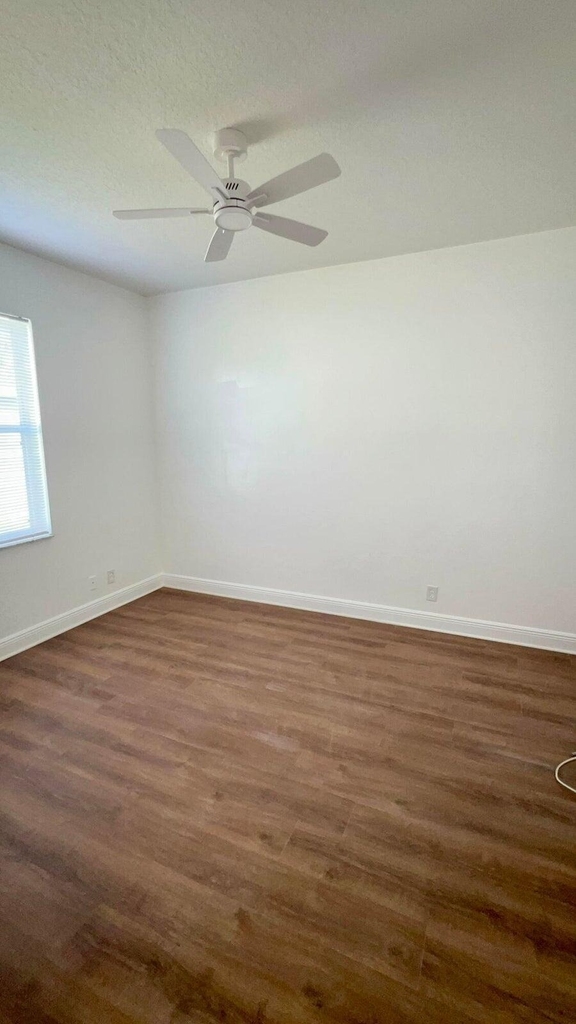 1196 Hatteras Circle - Photo 9