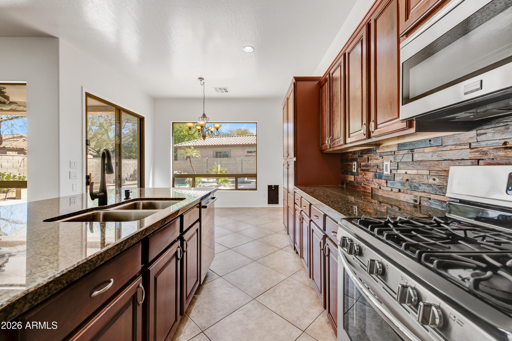 35513 N 31st Drive - Photo 8