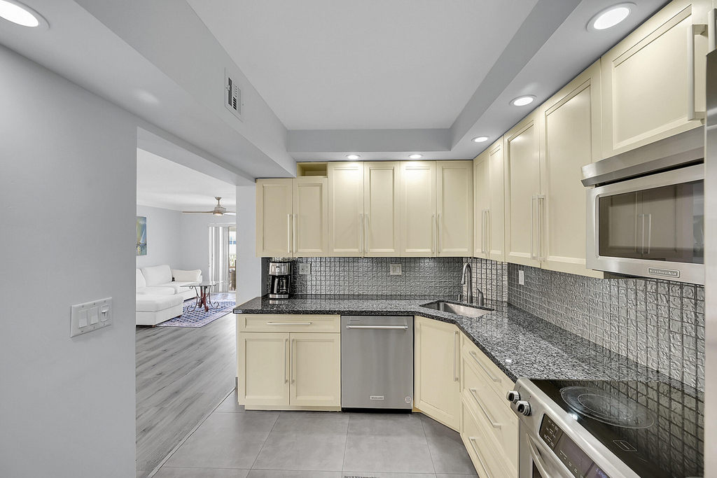 800 E Camino Real - Photo 13