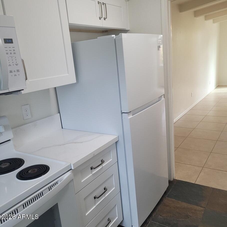 4437 E Hubbell Street - Photo 2