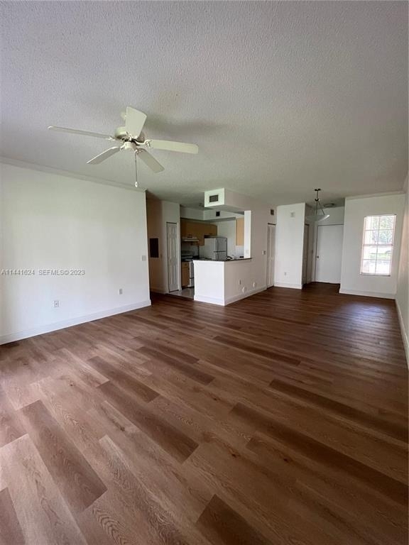 2492 Centergate Drive - Photo 3