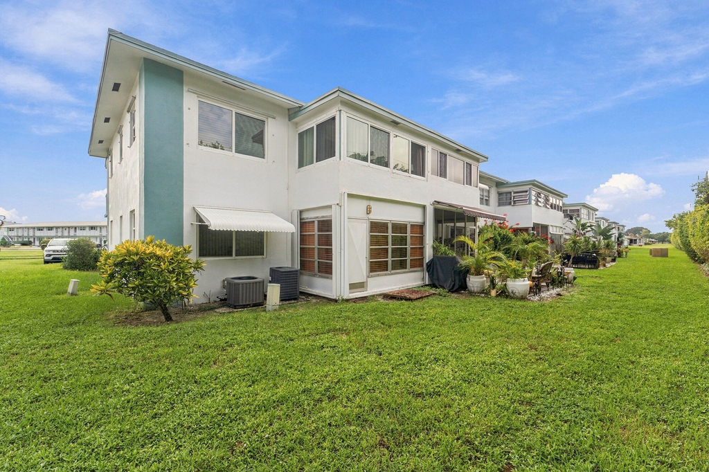 1117 Lake Terrace - Photo 13